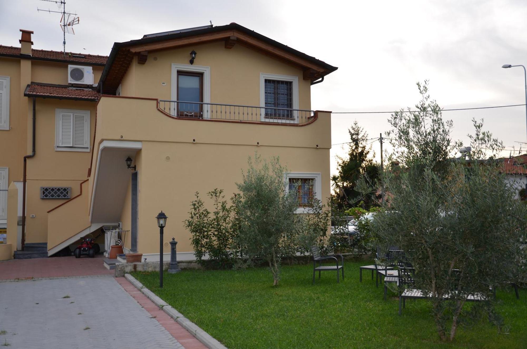 B&B Da Ferro Massarosa Exterior foto