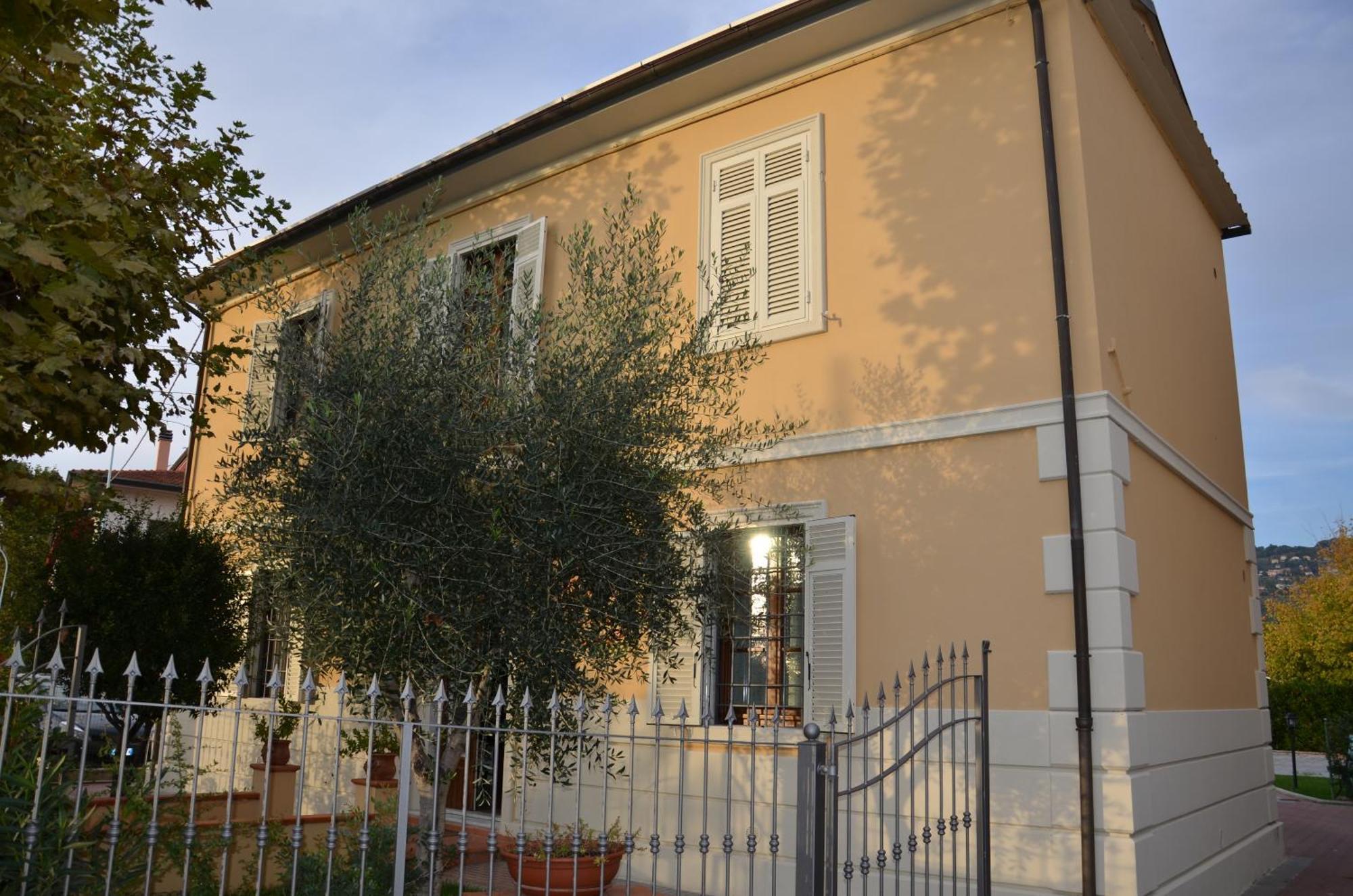 B&B Da Ferro Massarosa Exterior foto